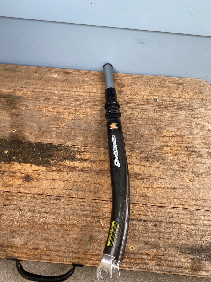 Kinesis Pro Carbon 700c Road Bike Fork-28.6mm Steerer-100mm Spacing - Image 2 of 4