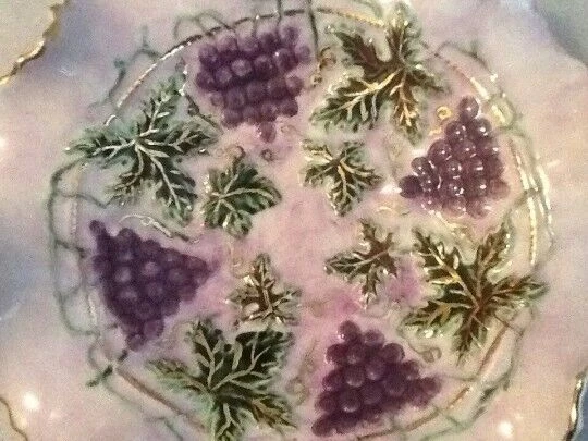 Набор из 2 майоликовых керамических вручную расписанных конфетных тарелок чаш виноградный дизайн золотой акцент - Изображение 2 из 4