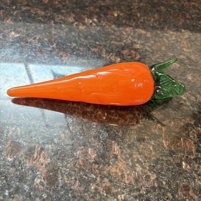 ART GLASS Carrot Vegetable Realistic Blown Glass Display Decoration 7.5  Inches