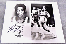 Oscar Robertson Auto Hall of Fame Glossy Signature Milwaukee Bucks Big O Rare!