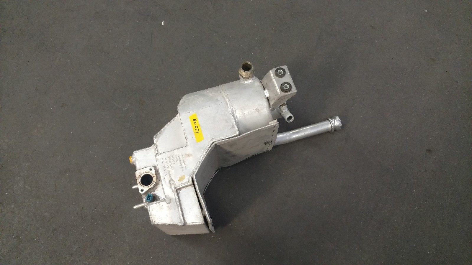 LAMBORGHINI GALLARDO OIL TANK OIL RESERVOIR OEM 07L115374H