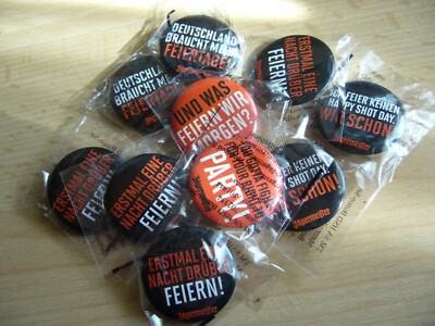 10 JÄGERMEISTER  Pins/Anstecker - 2,8cm - verschiedene (s. Bild)