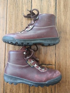 sundowner hiking boots