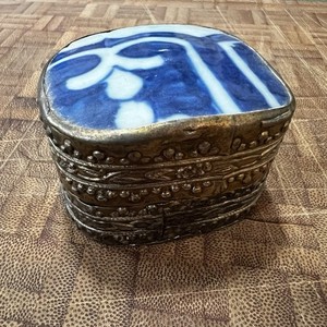 VINTAGE Silver Tone And Pottery Chinese Shard Blue & White TRINKET BOX!
