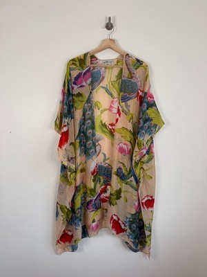 Hundert Sterne Überwurf Blumen Pfau Kimono Kaftan lang Überwurf Strand