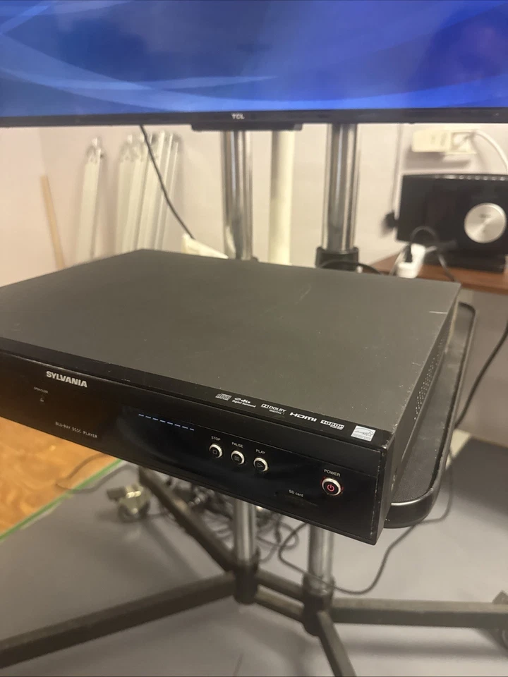 Sylvania NB501SL9 No Power cable Blue-Ray Disc DVD Player without Remote Tested - Image 3 of 4