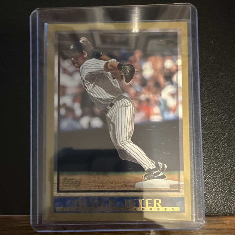Topps 1999 Derek Jeter #160 New York Yankees MLB Baseball Base Set Card