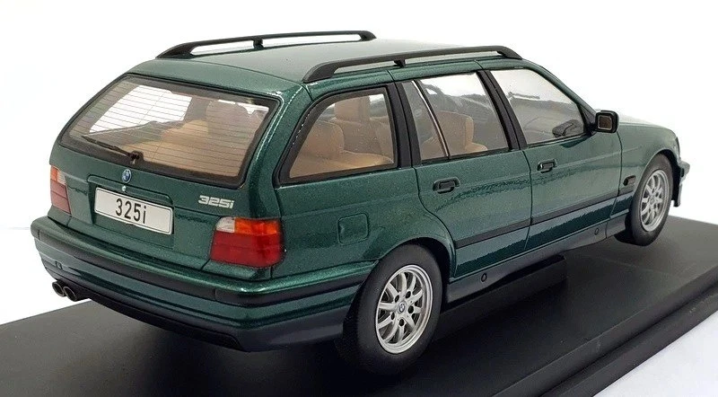MODELCAR - BMW Serie 3 E36 Touring 1995 Verde - 1/18 - MOD18366 - Imagen 3 de 3