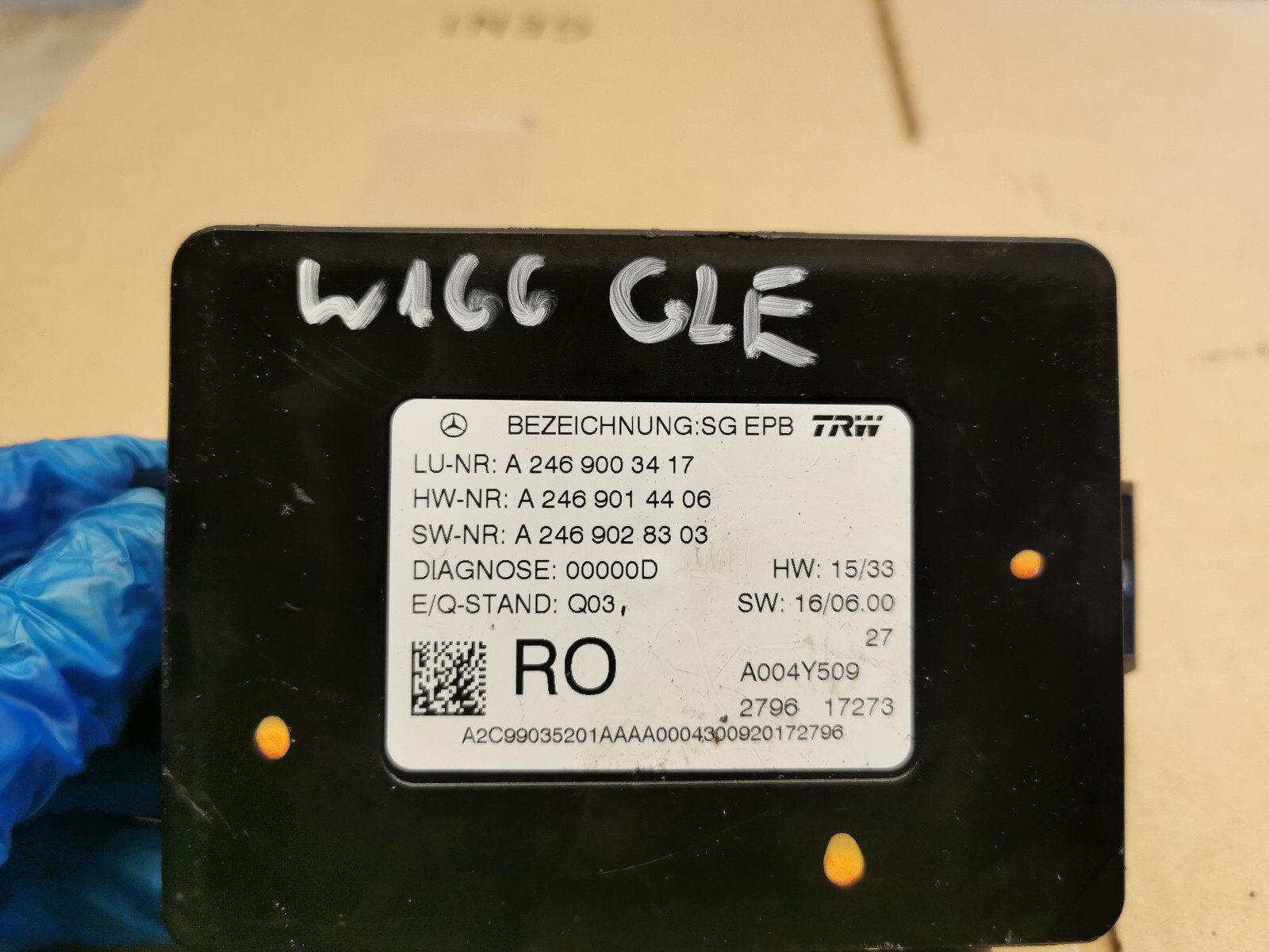 MERCEDES GLE GLE43 W166 2017 PARKING BRAKE CONTROL MODULE A2469003417