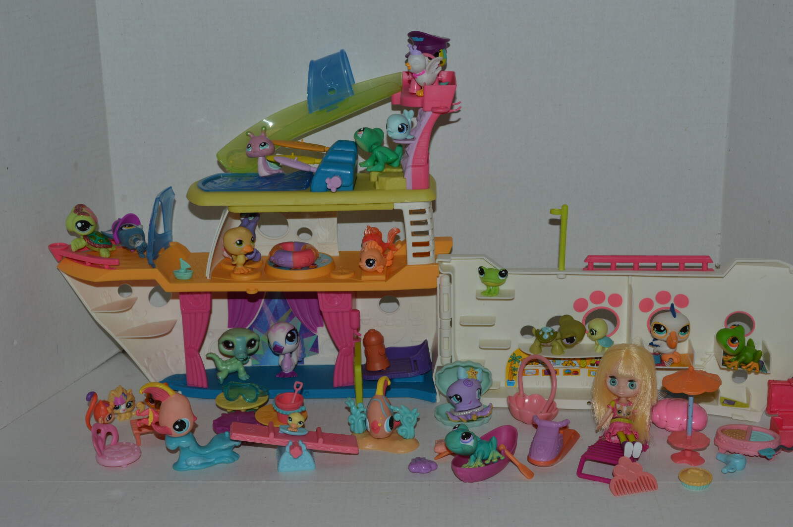 littlest pet shop boat