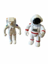 NASA Astronaut Action Figure Plastic Outer Space Suit Diorama Jetpack