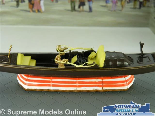 BONDOLA MODEL BOAT JAMES BOND MOONRAKER FILM ROGER MOORE 1:43 SCALE IXO K8 - Image 4 of 4