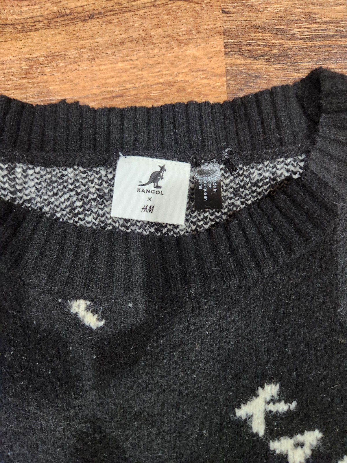 Hu0026amp;M x Kangol Sweater Womens All Over Print Black Logo Knit Oversized  Size XL | eBay