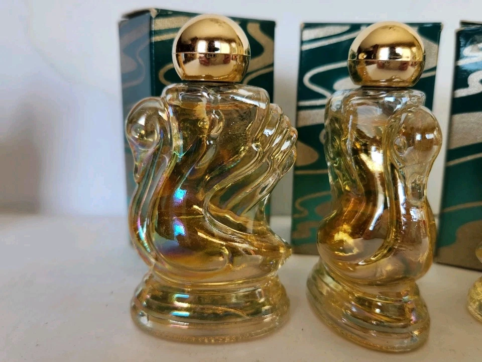 Avo Sweet Honesty Colonia 1981 .5 fl oz Nuevo Lote de 3 De Colección Foto 2 de 3