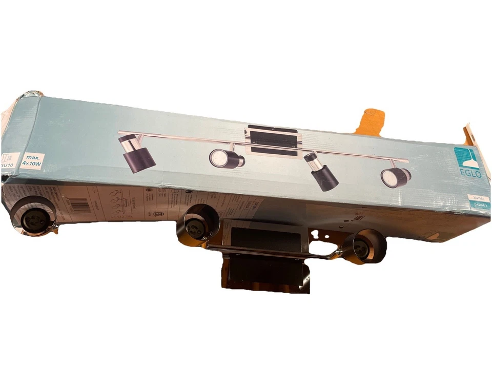 Luminária de teto Eglo 204196A Davida-2 4 luzes 34"W trilho fixo - Preto - Imagem 3 de 4