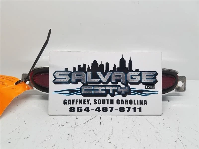 Conjunto de tercera luz de freno de montaje alto para 98-00 Plymouth Breeze OEM Foto 2 de 4