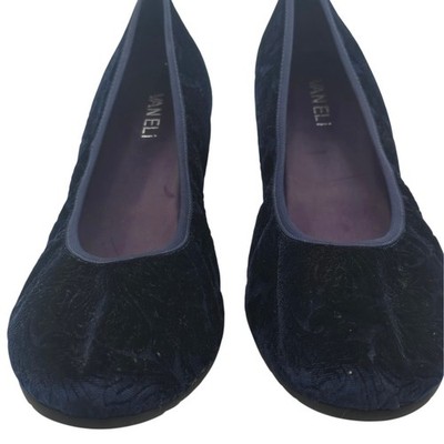 Vaneli Womens 10.5 N Navy Velvet Baroque Ballet Flat Narrow Width Coquette