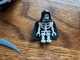 LEGO 4527428 Skeletons Battle Pack Castle Fantasy 2008 Minifigures Complete