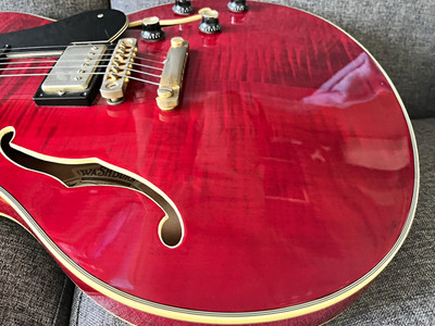 Washburn HB-35 Semi-Hollow Electric Guitar Red 6-String RH w/ Hard Case