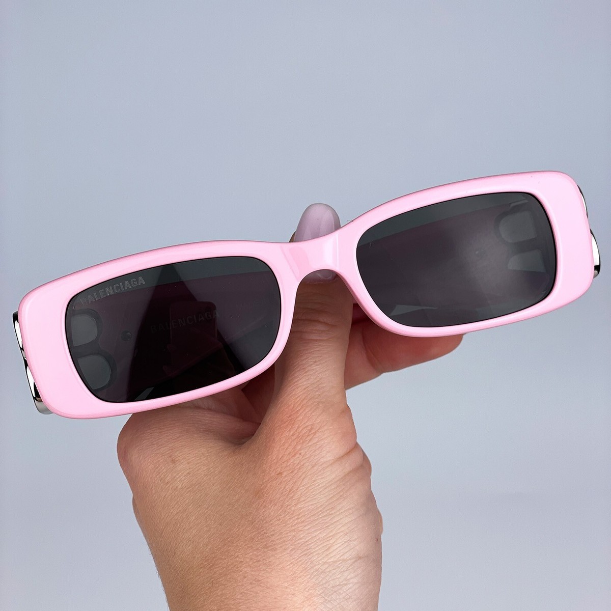 NEW Balenciaga  BB0096S 012 Pink Silver Grey Rectangle Unisex Sunglasses BARBIE Balenciaga BB0096S Pink/Dark Grey 51/18/130 women Sunglasses  main image 3