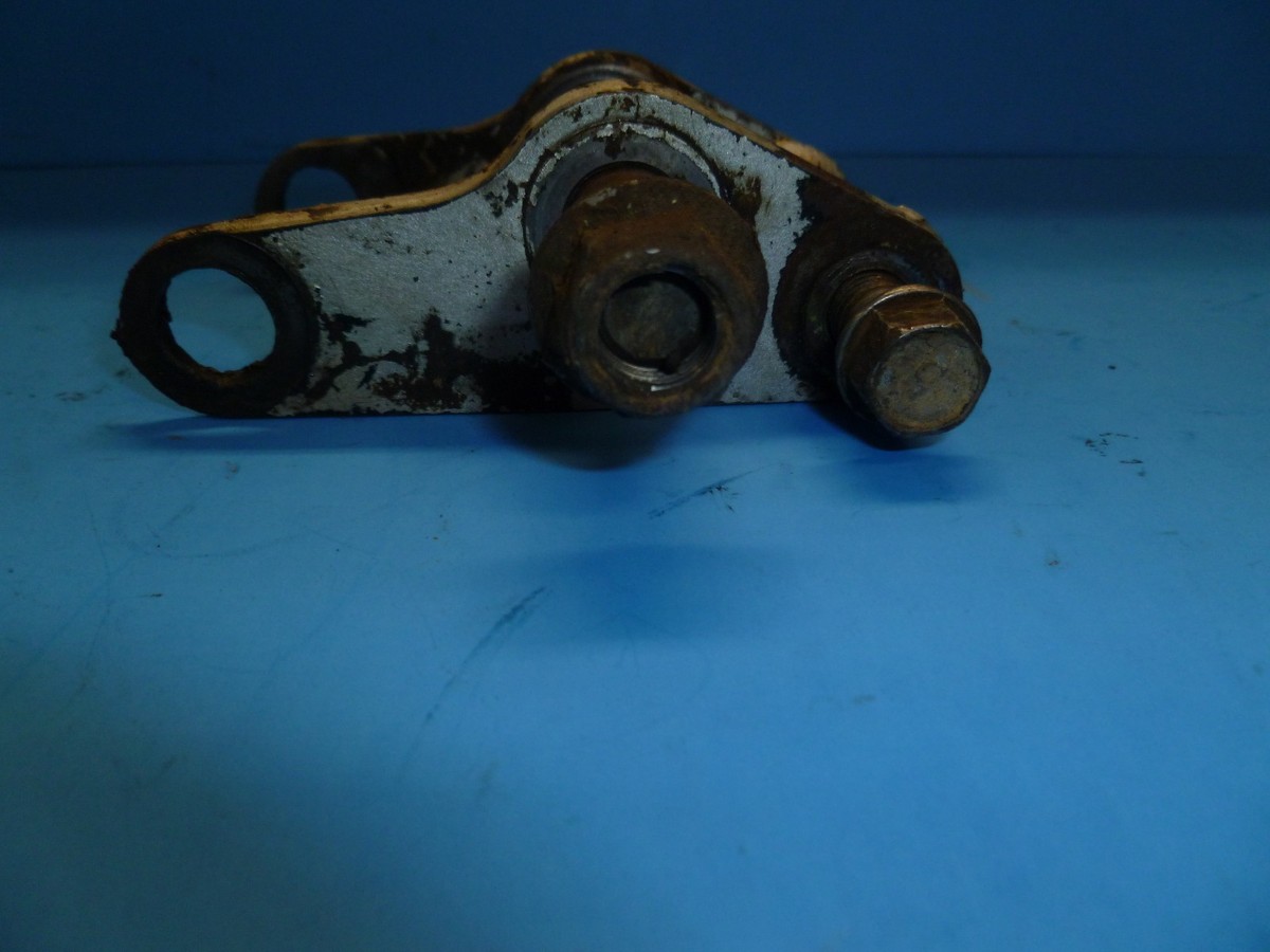 ◯こまつ Kawasaki 1988 KX125/KX250/KX500 Shock Brackets/Mounts #32037-1461