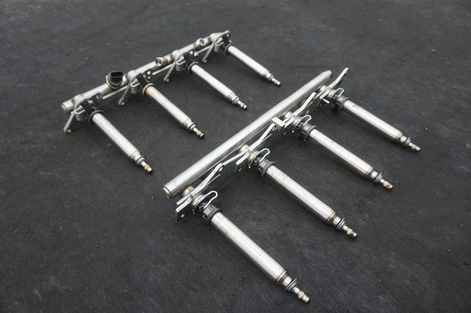 Juego 2 inyectores de tubo de riel de inyección de combustible A2780703495 Mercedes GL63 AMG X166 13-16 Foto 2 de 4