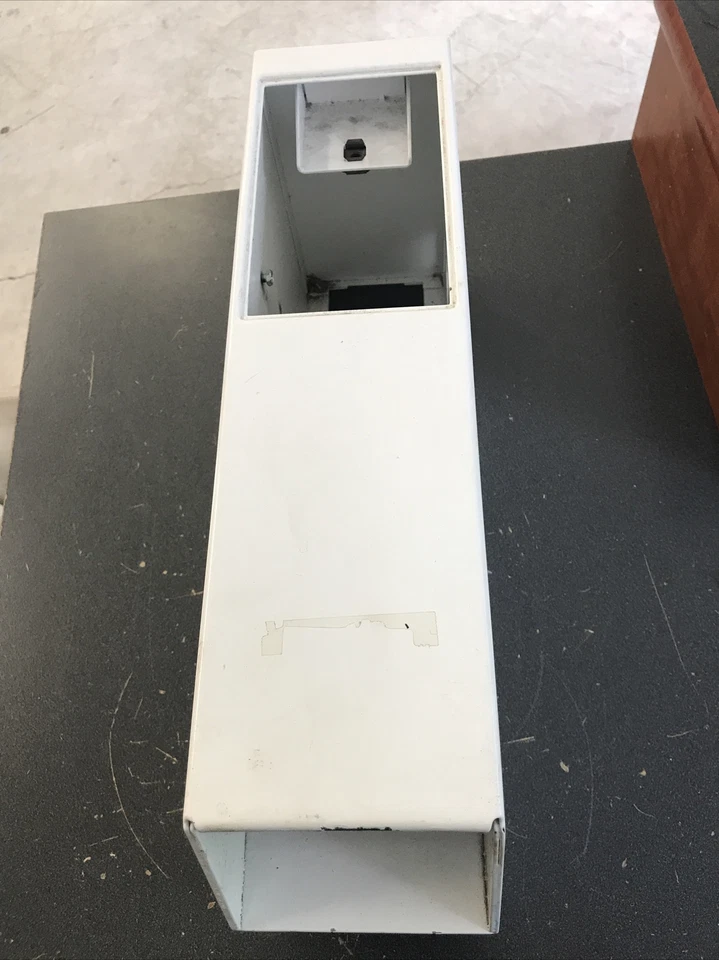 CAJA DE MONEDAS WHIRLPOOL OEM P/N WP8527844 8527844 3348025 3351132 3357357 385365 Foto 2 de 2