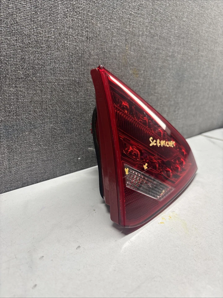 2008-2009-2010-2011-2012 AUDI A5 S5 CUPÉ LUZ TRASERA INTERIOR IZQUIERDA HALÓGENA LED OEM Foto 2 de 4