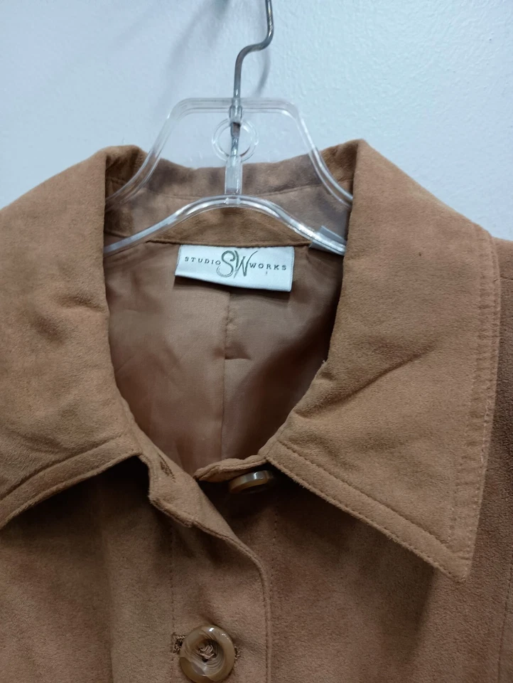 Studio Works Womens Jacket Size 12 Dessert Tan Faux Suede Button Front Carrier - Image 3 of 4