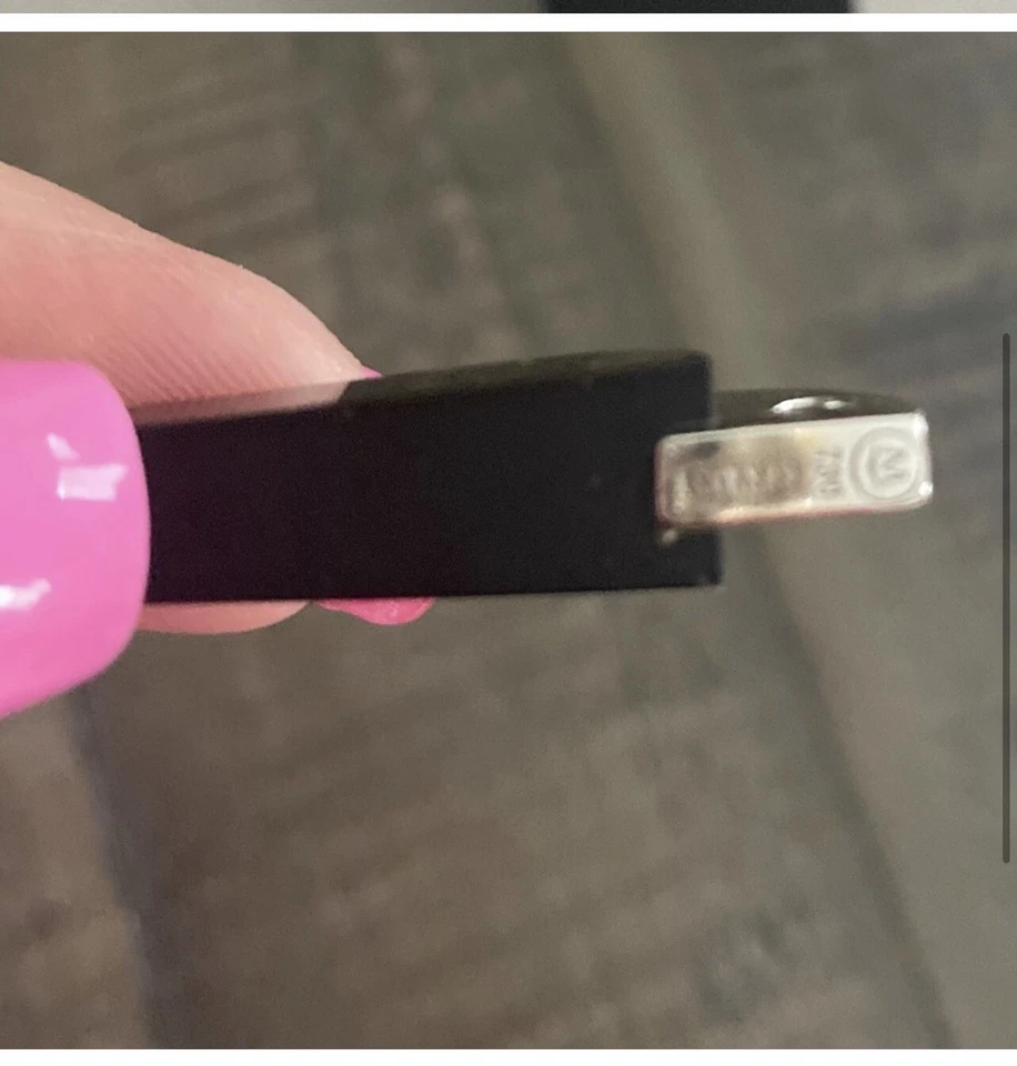 Colgante y anillo único de diamantes y ónix negro Movado. Cadena no incluida Foto 4 de 4