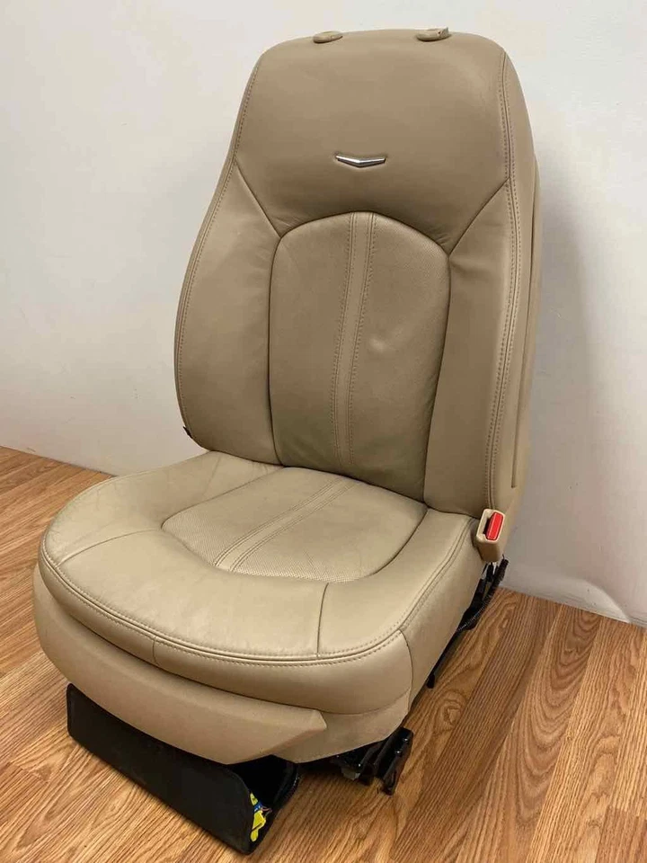 Переднее правое пассажирское сиденье желтовато-коричневое с подогревом и охлаждением подходит для CADILLAC CTS 2008 - Изображение 2 из 4