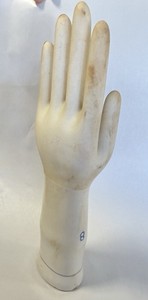 GENERAL PORCELAIN LEFT HAND GLOVE MOLD NUMBER 8