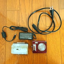 Fujifilm Finepix F440 Compact Digital Camera