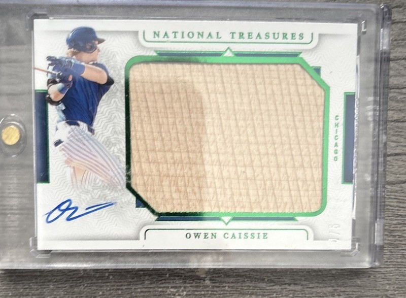 2024 NATIONAL TREASURES OWEN CAISSIE PROSPECT BAT RELIC AUTO  JLS-OC  10 4/5!!!