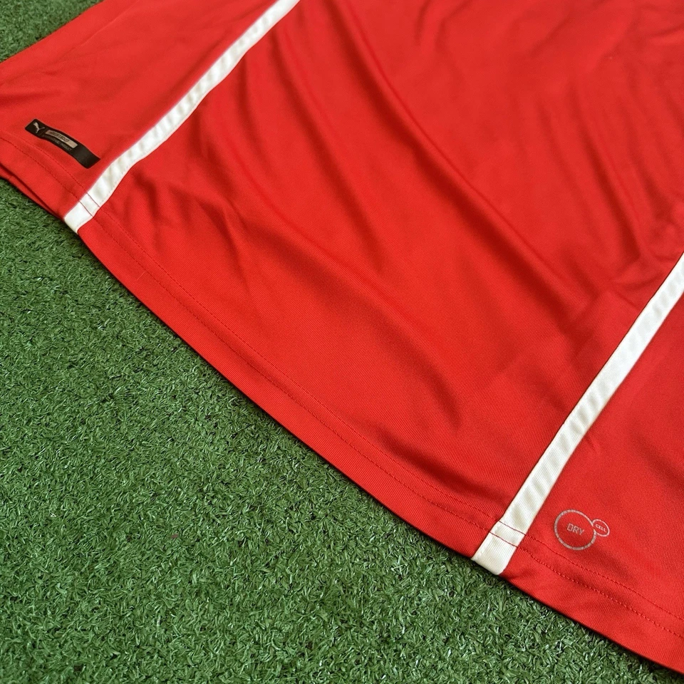 Puma Chile #8 Vidal 2014 Home Football Kit (M) - Image 4 of 4