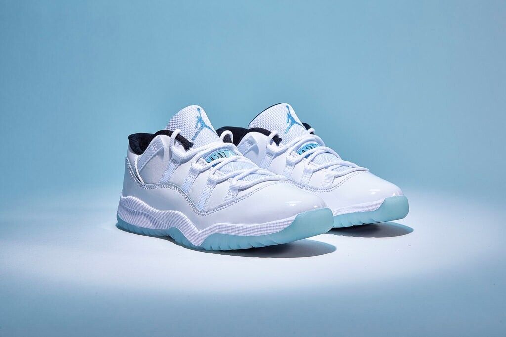 jordan 11 retro low legend blue