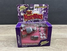 Johnny Lightning The Munster  s Koach 1:64 Scale Diecast Model Car Kit New
