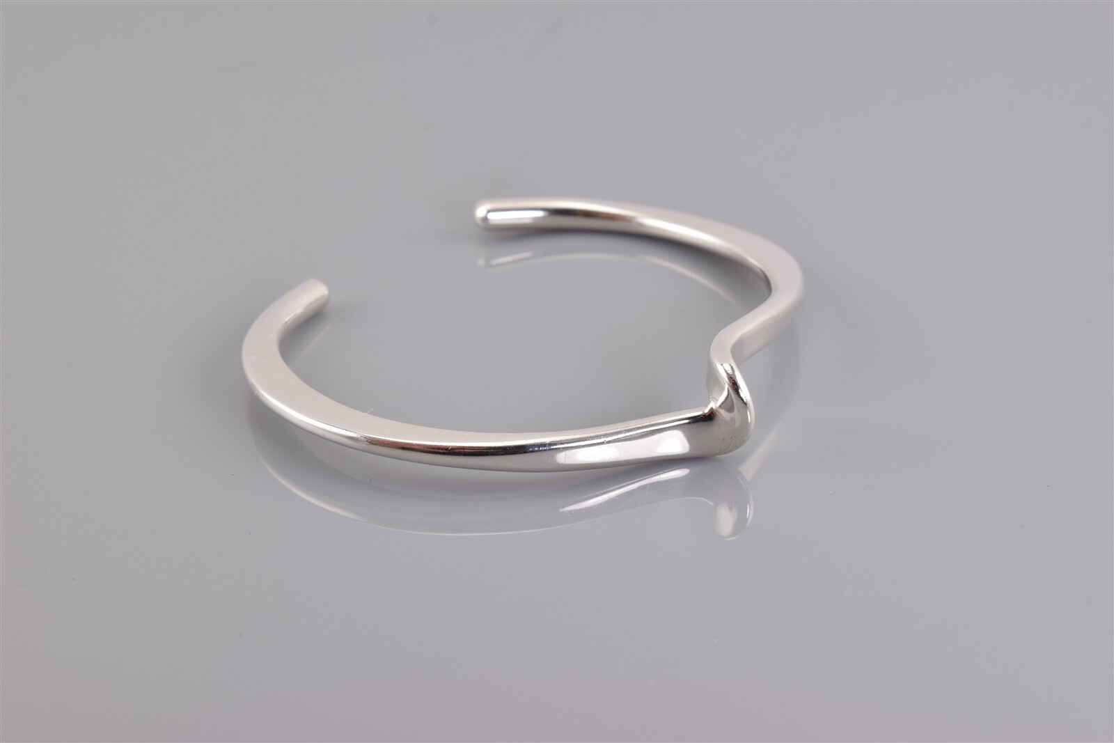 Sterling Silver Solid Swirled Twist Modernist Cuf… - image 2