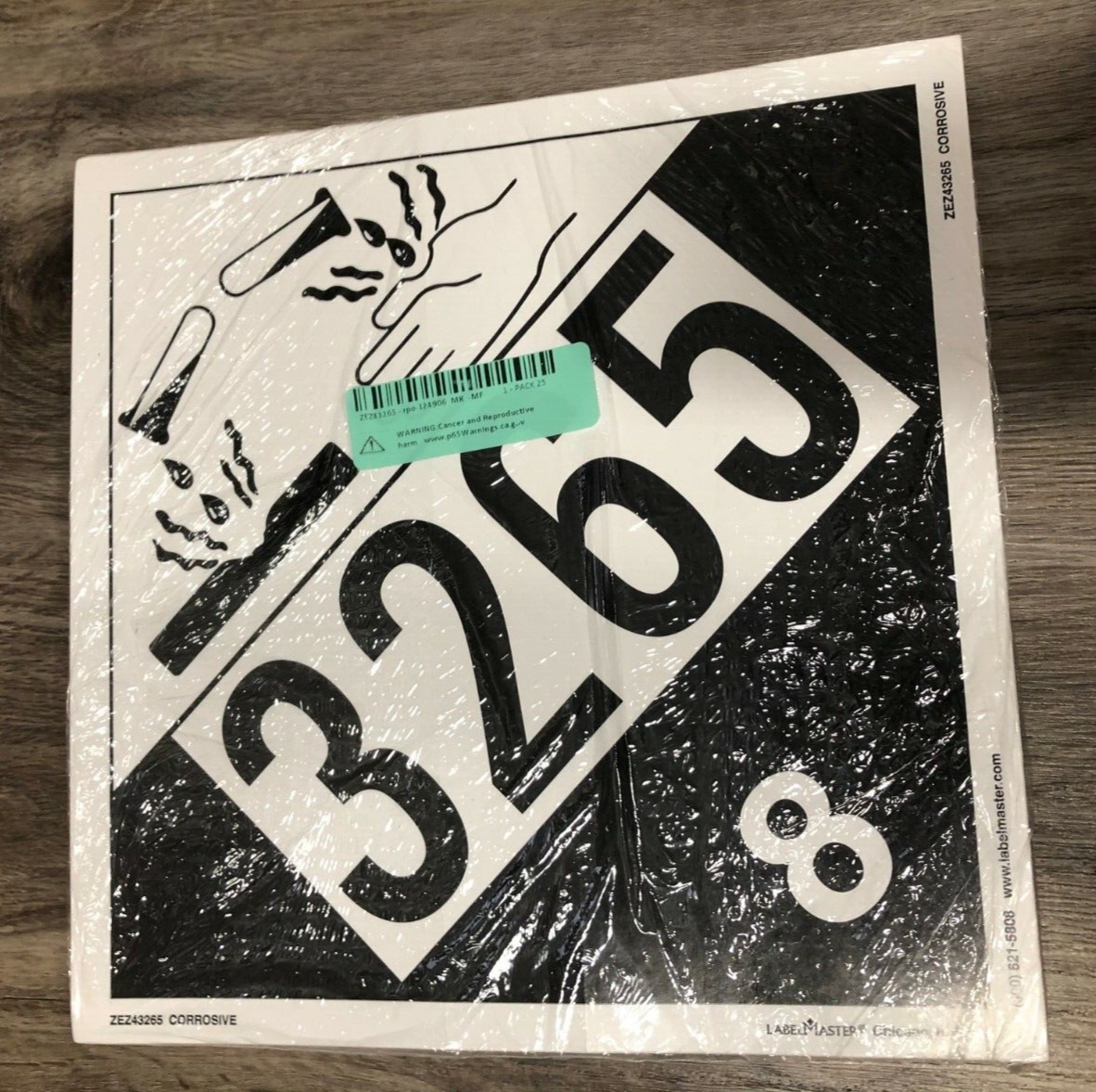 25-Pack LabelMaster ZEZ43265, UN 3265 Corrosive Placard E-Z