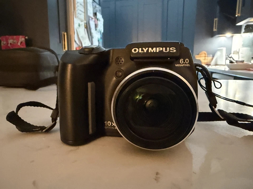 GM444 Olympus SP-500 UZ 6.0MP 10x Optical Zoom Bridge Digital Camera Case - Image 3 of 4