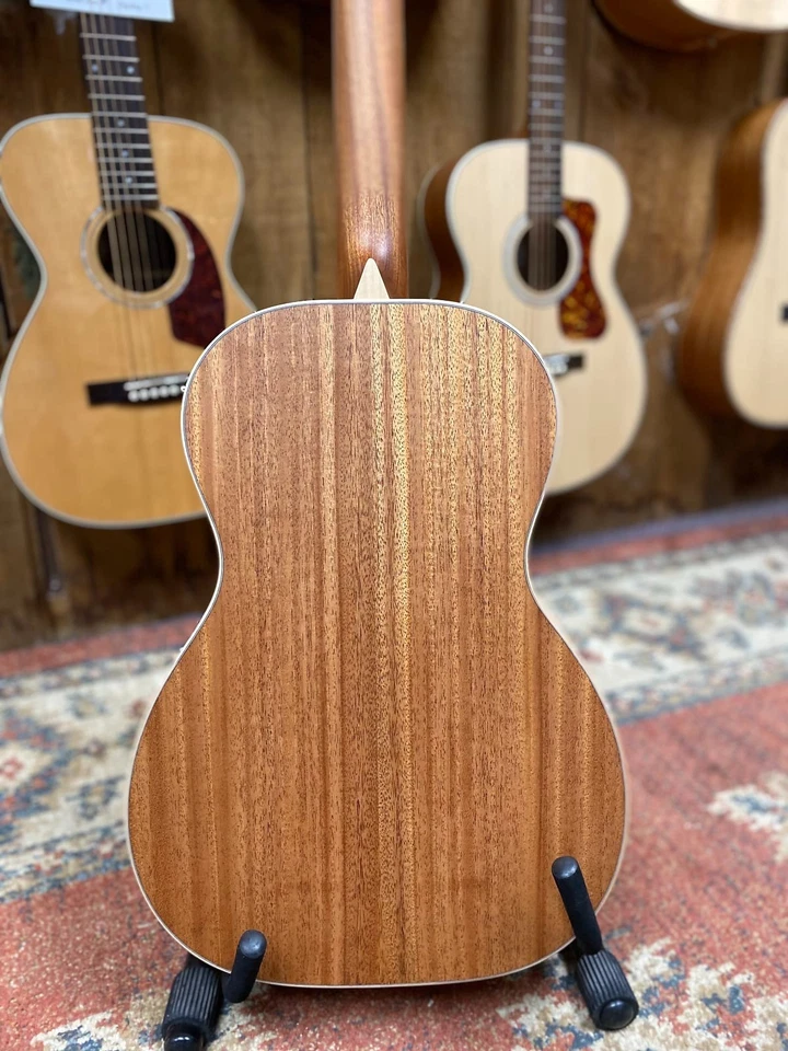 Larrivee P-03 Natural Foto 3 de 4