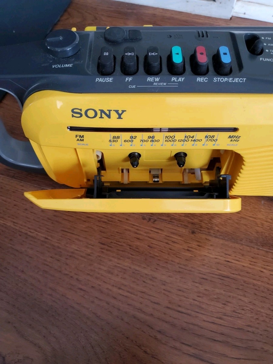 Sony Sports Cfm-101 Water Resistant Am/fm Radio Cassette Player