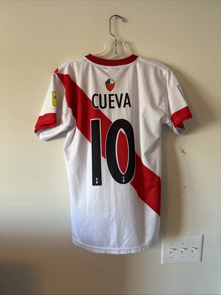 Peru 2018 World Cup Umbro Home Jersey #10 Cueva Men’s Size S FPF Fifa Russia - Image 4 of 4