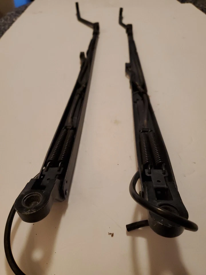 Chevy Monte Carlo 2000 2005 brazos limpiaparabrisas izquierdo y derecho OEM  Foto 3 de 4