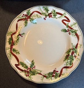 2 Charter Club Winter Garland Red Ribbon Holly Dinner Plates Christmas