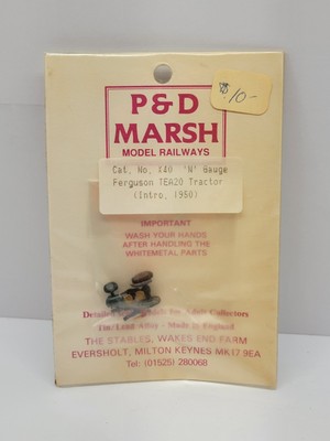 P&D Marsh N Gauge n Scale X40 Ferguson TE20 Tractor (intro 1950) PAINTED