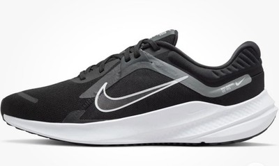 Nike Quest 5 Herren Laufschuhe/Sportschuhe SCHWRZ Freizeitschuhe Neu Gr. 44 UK9