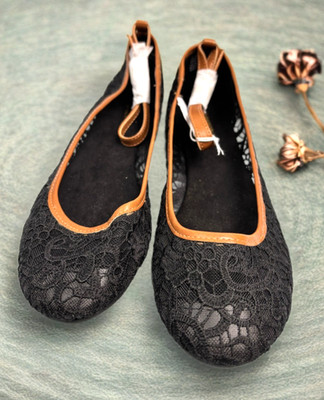 Arizona Jean Co. Women's  AZ COCO Sheer Ballet Flat Size 8M New Original box