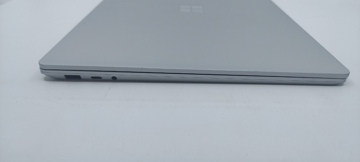 Microsoft Surface Laptop 4 Model 1953 256GB SSD, 8GB RAM Microsoft Surface Laptop 4 Model 1953 256GB SSD, 8GB RAM