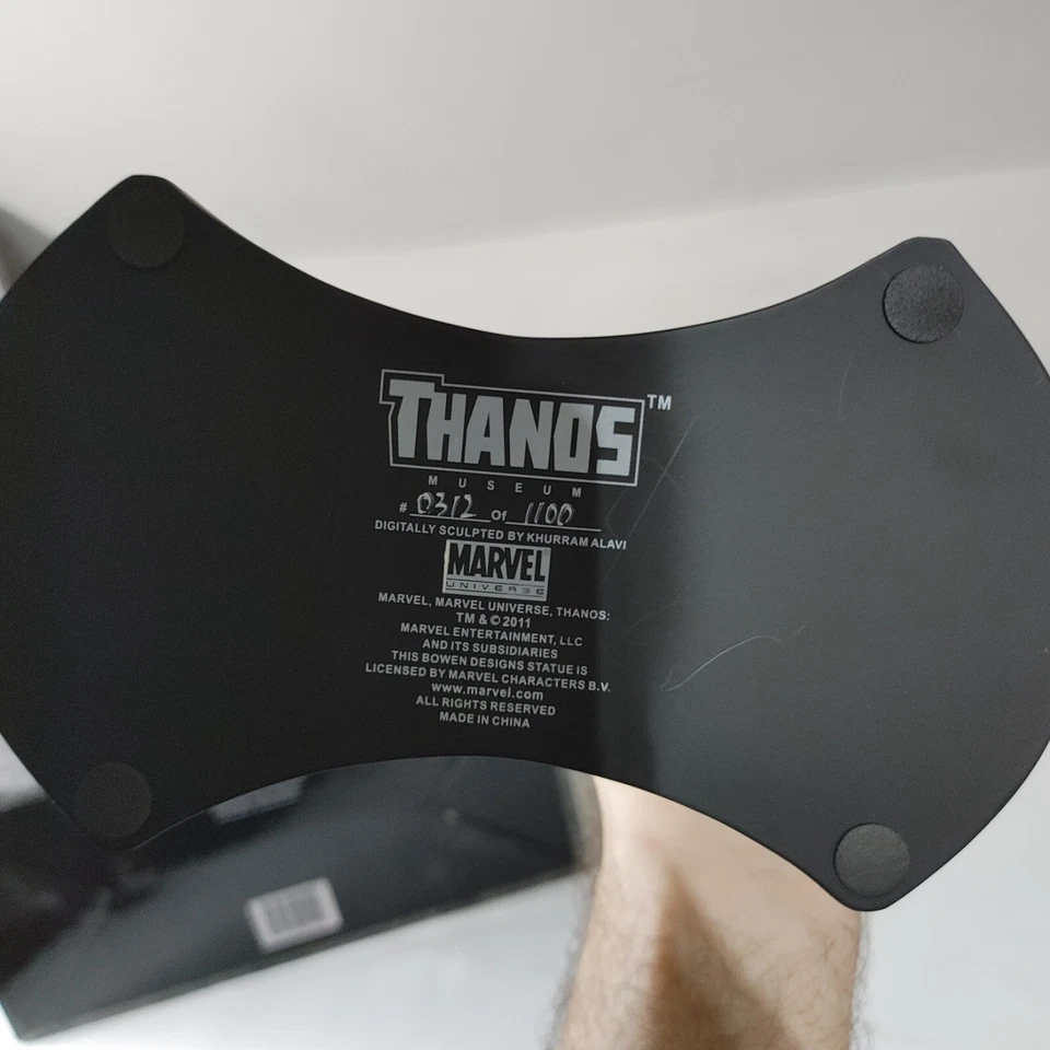 MARVEL Thanos Museum Version - Bowen Designs (2011) #0312/1100 Estatua con Caja Foto 4 de 4